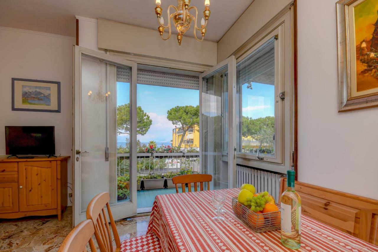 Desenzanoloft Official Partner Marriott Homes & Villas - The Sunflower Front Lake Desenzano del Garda Exterior photo